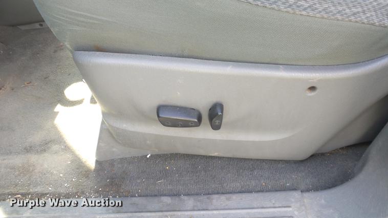 image for item DF4280 2006 Dodge Grand Caravan van
