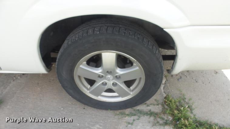 image for item DF4280 2006 Dodge Grand Caravan van