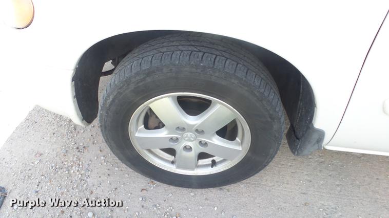 image for item DF4280 2006 Dodge Grand Caravan van