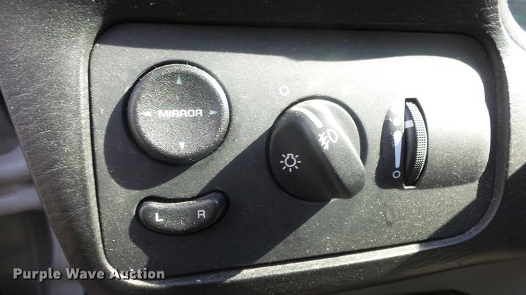 image for item DF4280 2006 Dodge Grand Caravan van