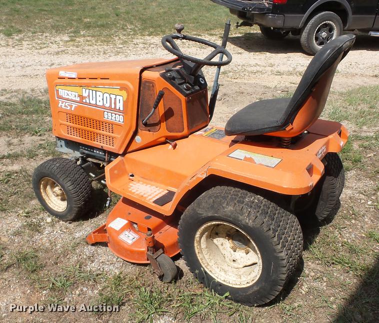image for item DT9411 Kubota G5200 lawn mower