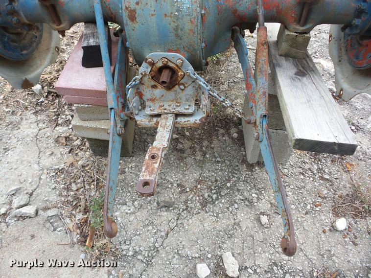 image for item DT9412 1957 Ford 881D tractor