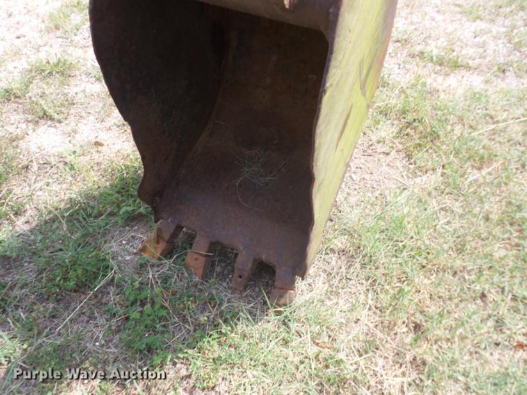 image for item DT9413 Allis Chalmers 715 backhoe