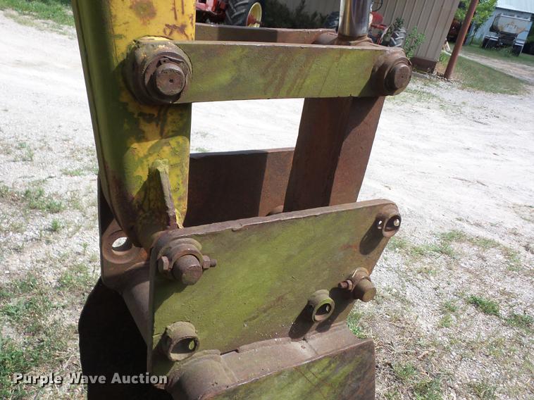 image for item DT9413 Allis Chalmers 715 backhoe