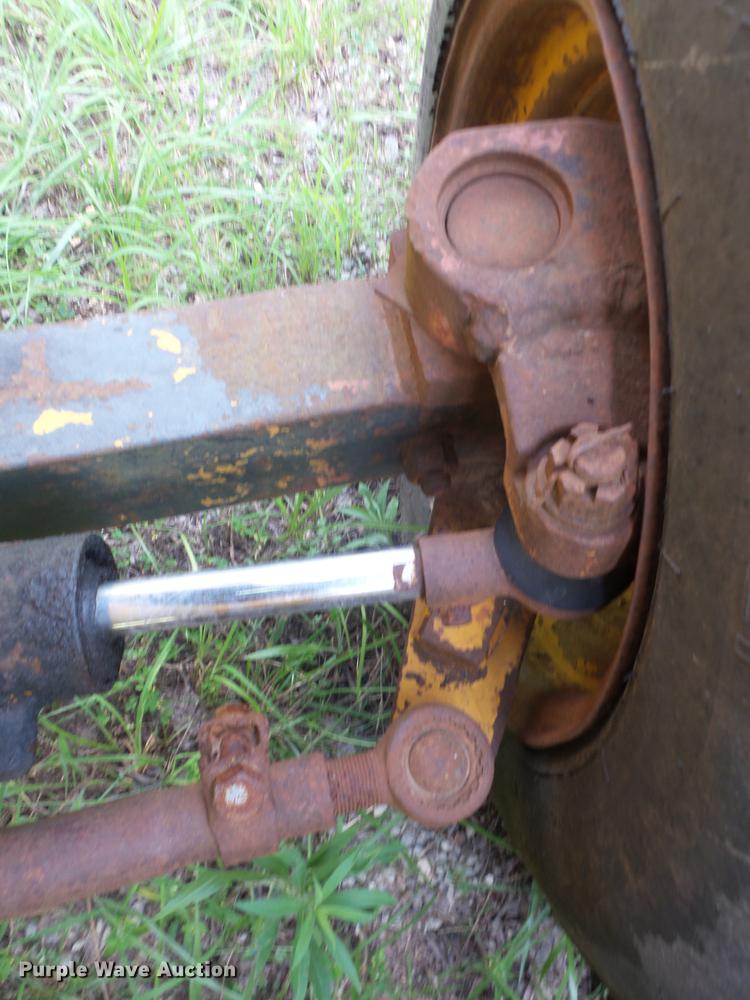 image for item DT9413 Allis Chalmers 715 backhoe