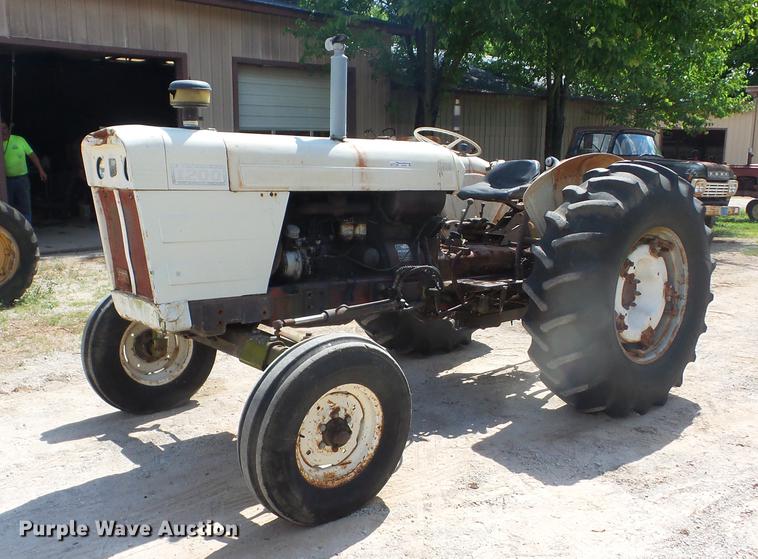 image for item DT9414 David Brown 1200 tractor