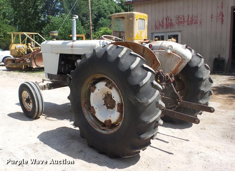 image for item DT9414 David Brown 1200 tractor