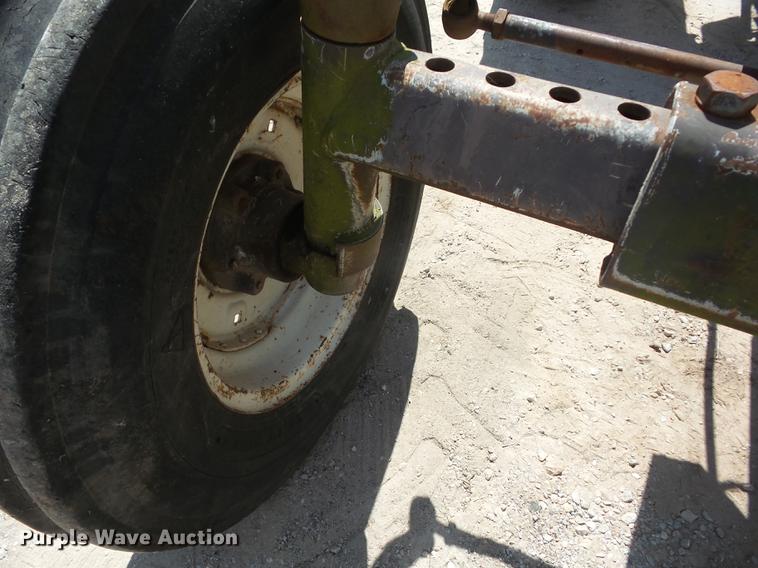 image for item DT9414 David Brown 1200 tractor