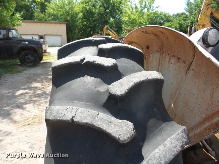 image for item DT9414 David Brown 1200 tractor