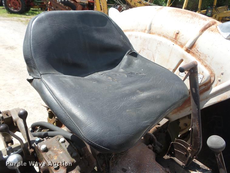 image for item DT9414 David Brown 1200 tractor