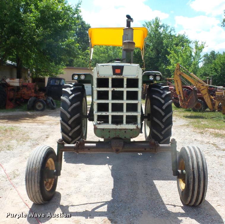 image for item DT9415 Oliver 1800 tractor