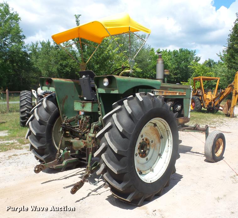 image for item DT9415 Oliver 1800 tractor