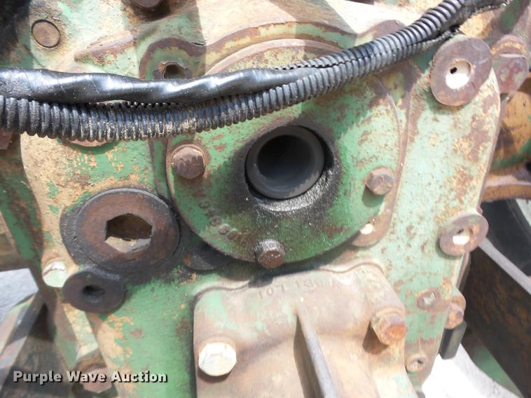 image for item DT9415 Oliver 1800 tractor