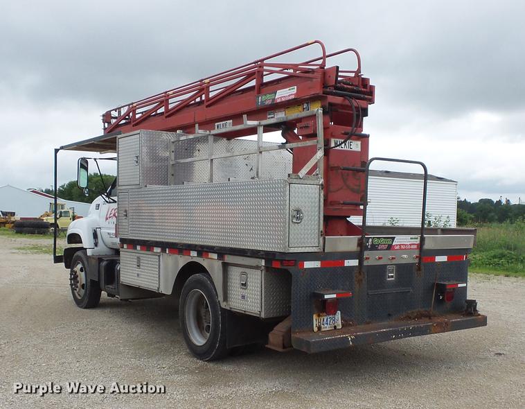 image for item DV9348 2000 Chevrolet C6500 utility truck
