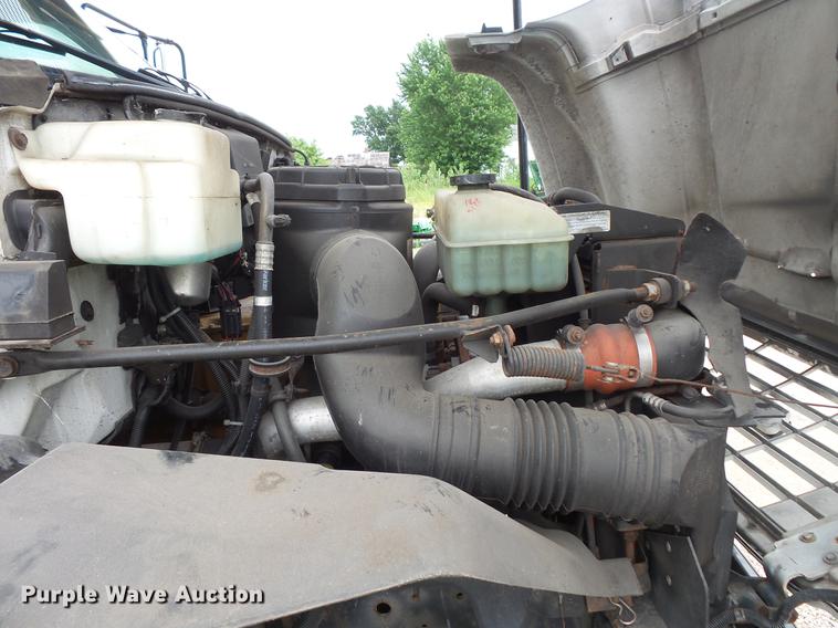 image for item DV9348 2000 Chevrolet C6500 utility truck