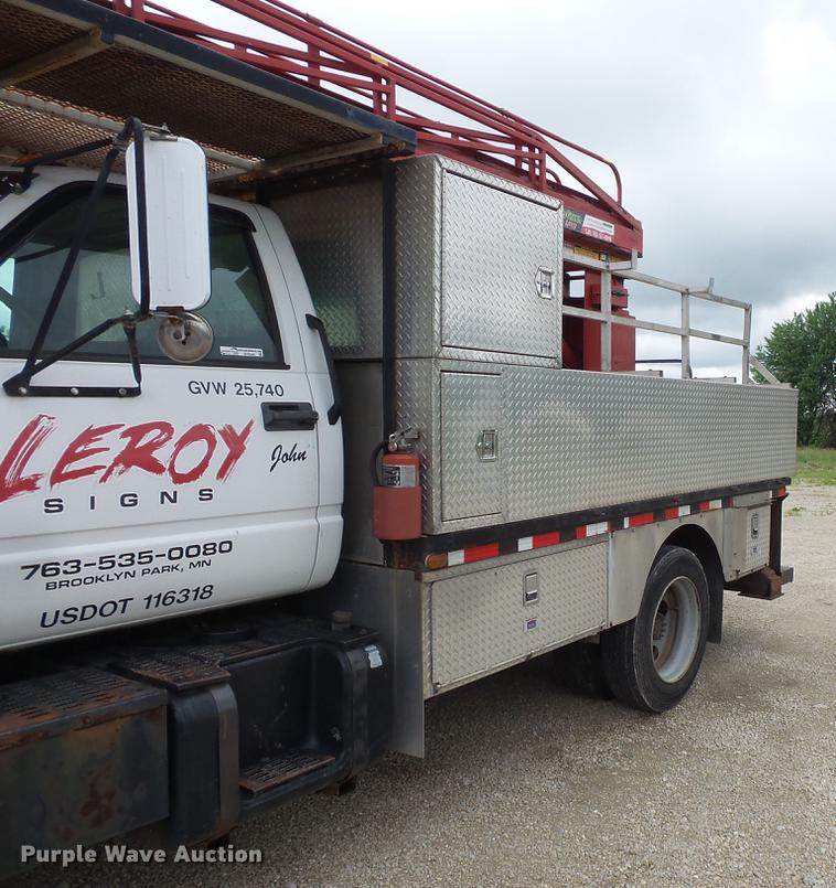 image for item DV9348 2000 Chevrolet C6500 utility truck