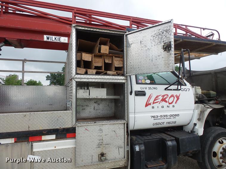 image for item DV9348 2000 Chevrolet C6500 utility truck