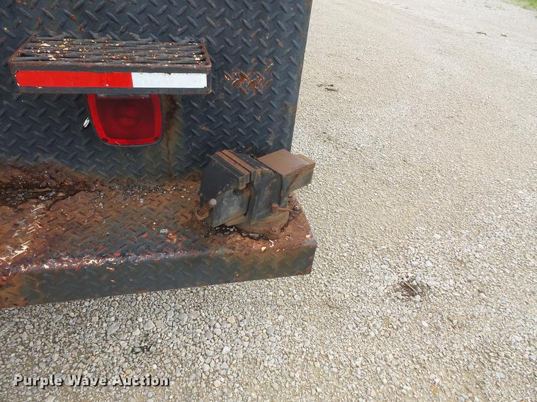 image for item DV9348 2000 Chevrolet C6500 utility truck