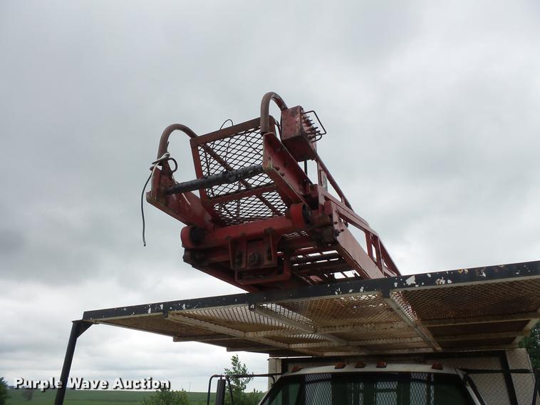 image for item DV9348 2000 Chevrolet C6500 utility truck