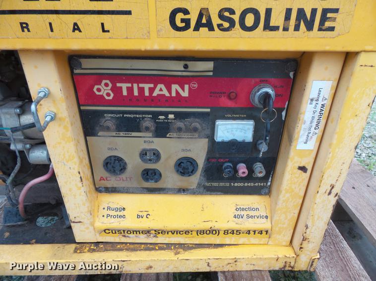 image for item DV9355 Titan generator