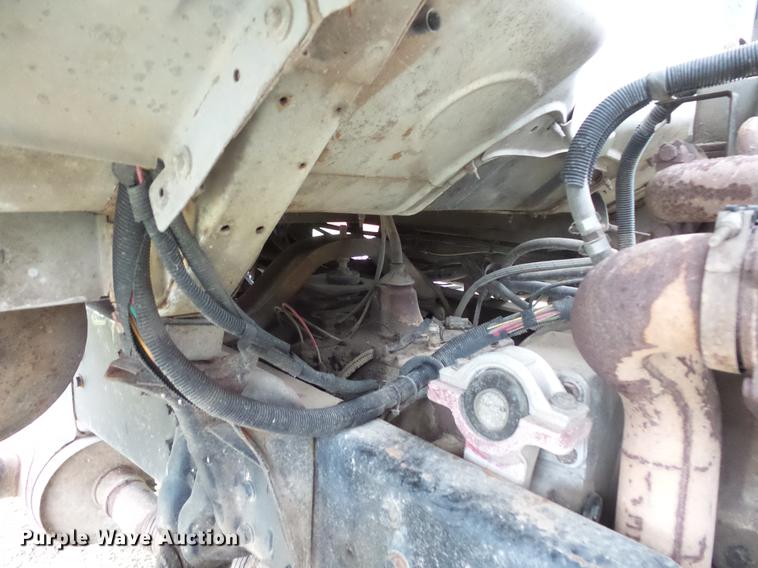 image for item DV9359 1993 Ford L8000 fertilizer truck