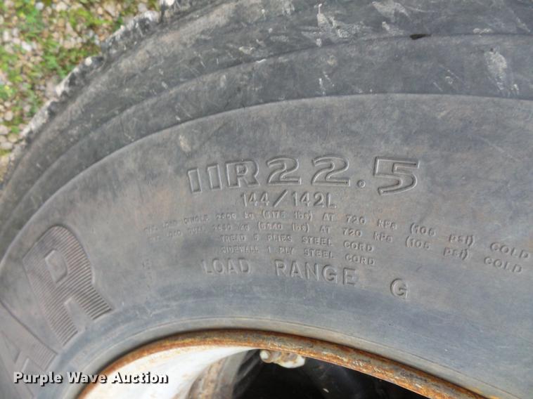 image for item DV9359 1993 Ford L8000 fertilizer truck