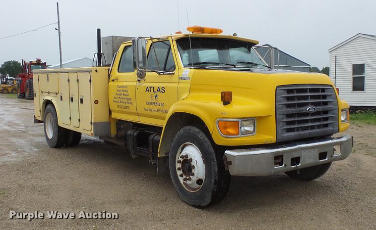 image for item DV9364 1998 Ford F700 Crew Cab utility truck