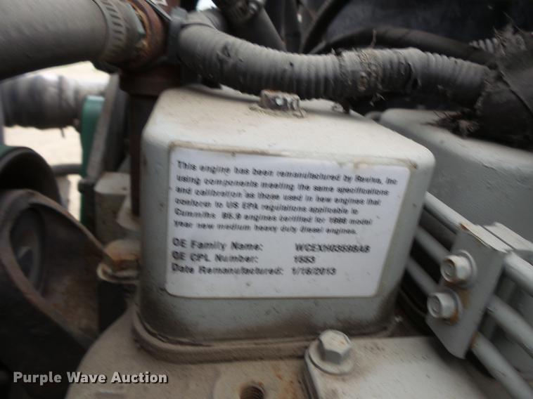 image for item DV9364 1998 Ford F700 Crew Cab utility truck