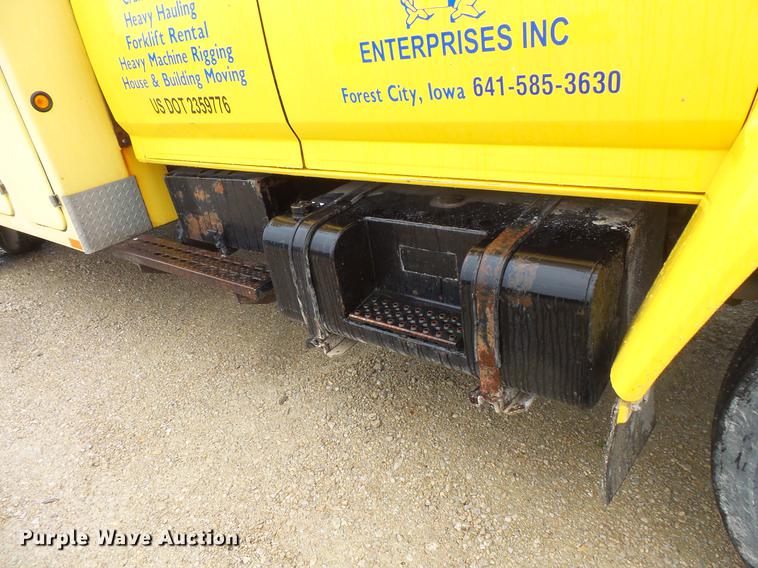 image for item DV9364 1998 Ford F700 Crew Cab utility truck