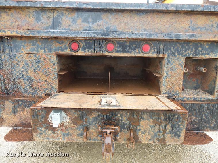 image for item DV9364 1998 Ford F700 Crew Cab utility truck