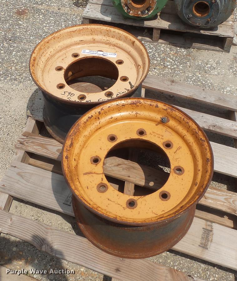 image for item DV9396 (2) Case Super M front wheels