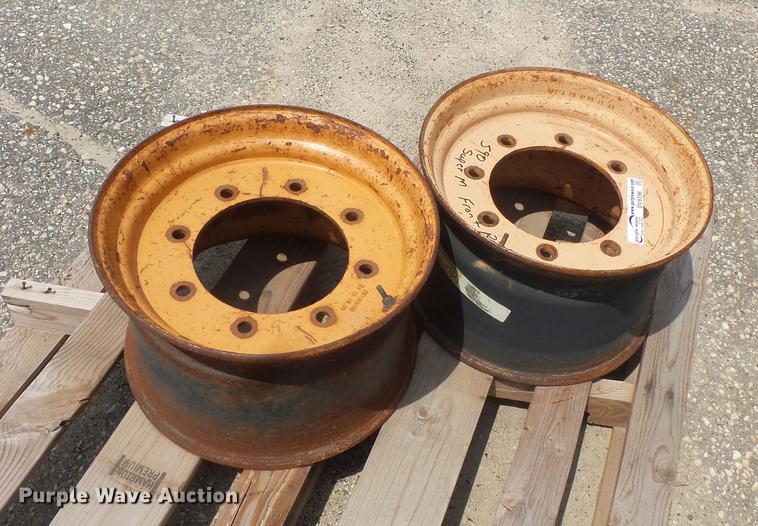 image for item DV9396 (2) Case Super M front wheels