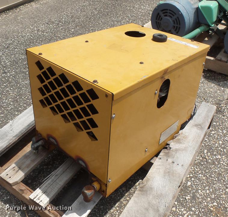 image for item DV9398 Air compressor