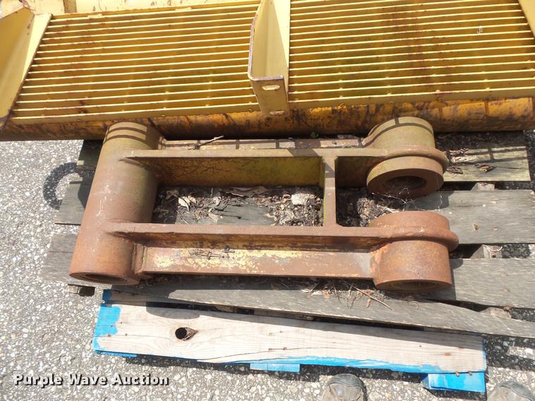 image for item DV9399 Hydraulic cylinder and briddle