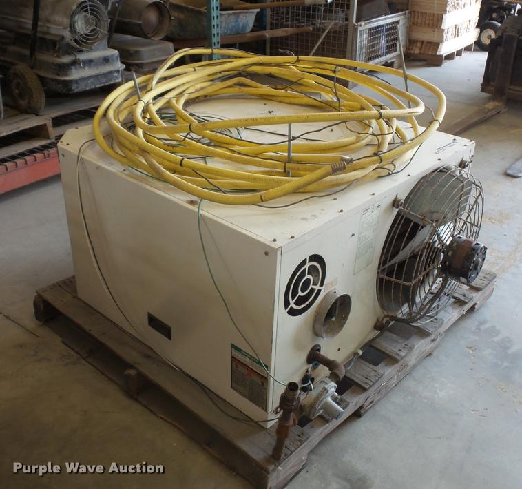 image for item DV9402 2004 Reznor UDAP200 propane heater