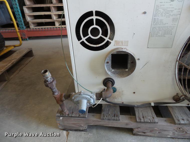 image for item DV9402 2004 Reznor UDAP200 propane heater