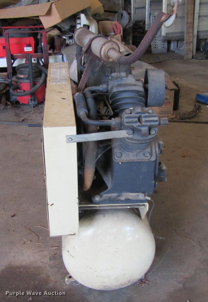 image for item DW9265 Ingersoll Rand 2475 air compressor