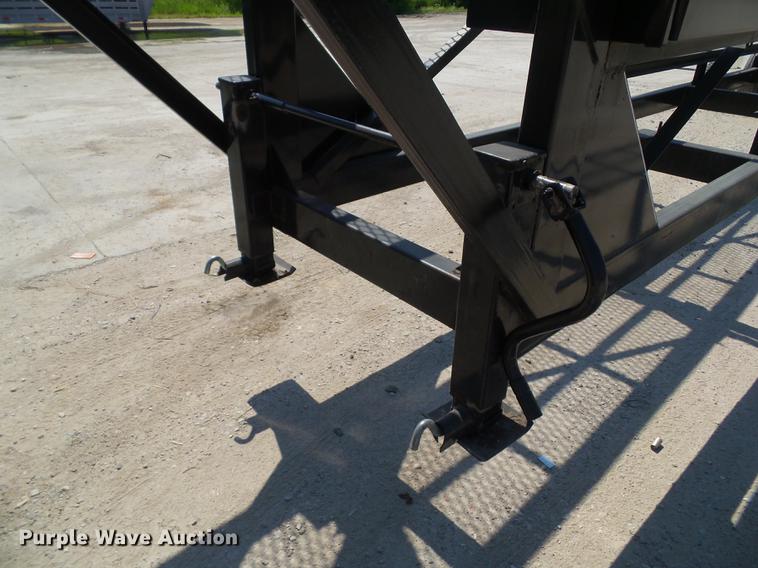 image for item DZ9346 2014 Kaufman W56 car carrier trailer