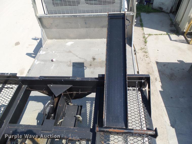 image for item DZ9346 2014 Kaufman W56 car carrier trailer