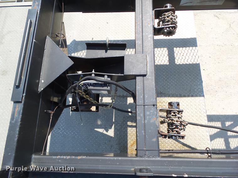 image for item DZ9346 2014 Kaufman W56 car carrier trailer