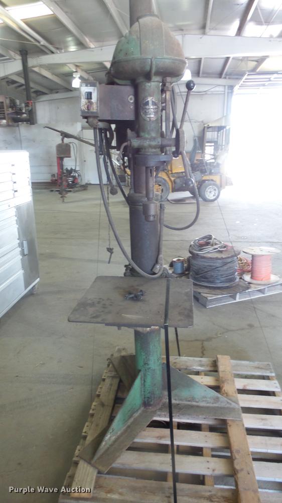 image for item EF9000 Walker-Turner drill press