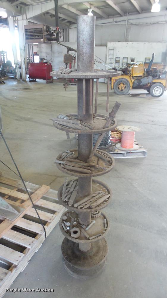 image for item EF9000 Walker-Turner drill press