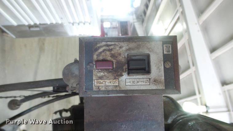 image for item EF9000 Walker-Turner drill press