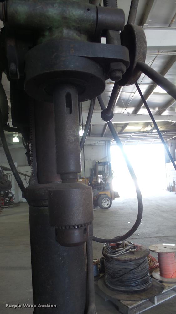 image for item EF9000 Walker-Turner drill press