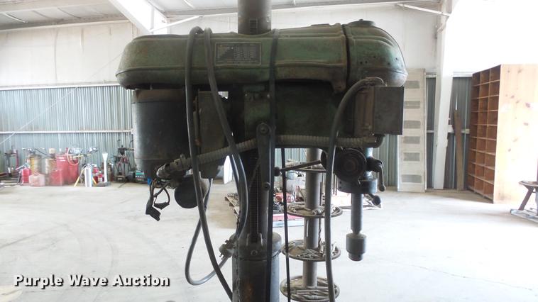 image for item EF9000 Walker-Turner drill press