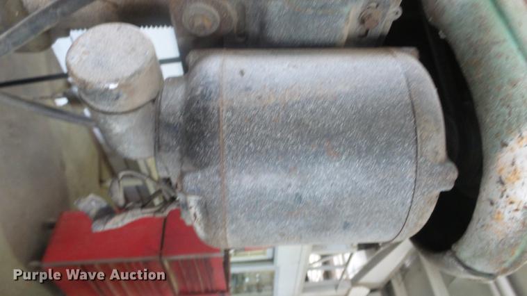 image for item EF9000 Walker-Turner drill press