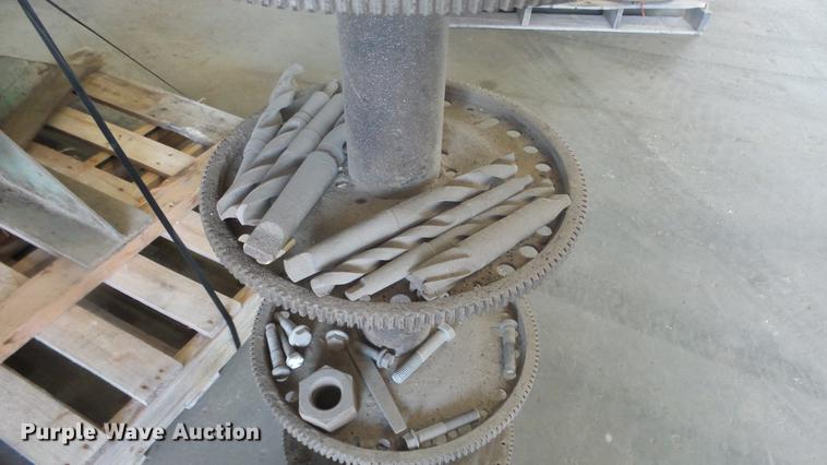 image for item EF9000 Walker-Turner drill press