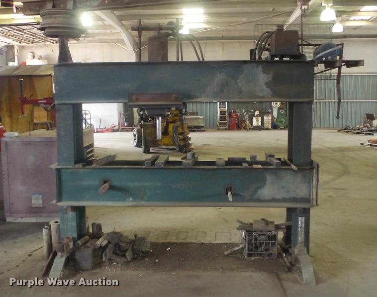 image for item EF9008 Hydraulic press