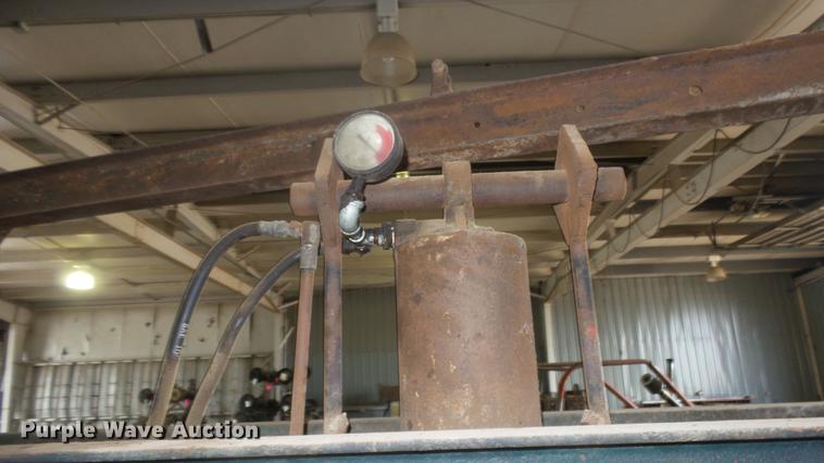 image for item EF9008 Hydraulic press