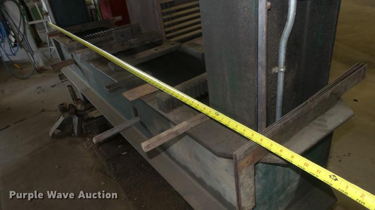 image for item EF9008 Hydraulic press